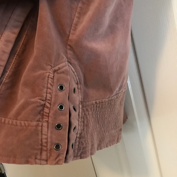 Maurice's velvet jacket - Picture 4 of 4